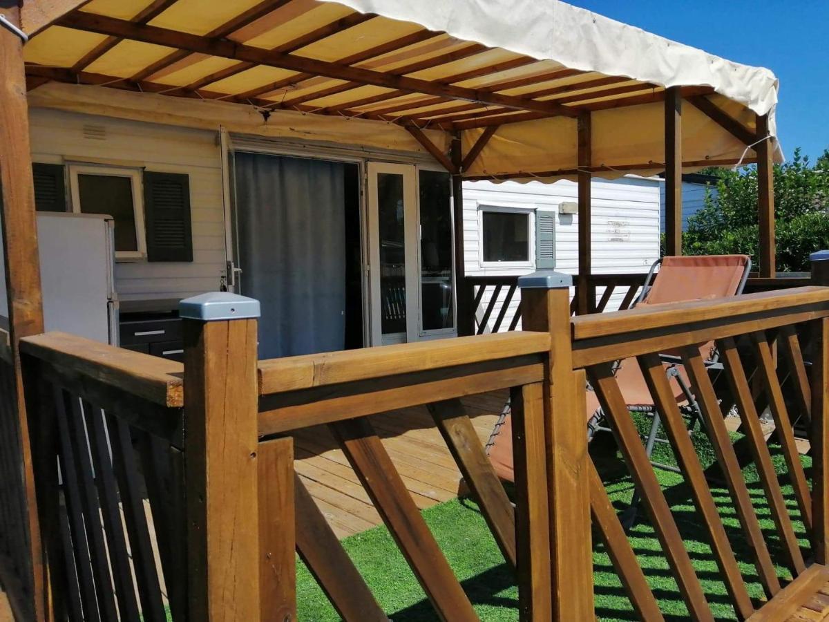 Vacances Familiales Dans Camping Avec Piscine Frejus Exterior photo