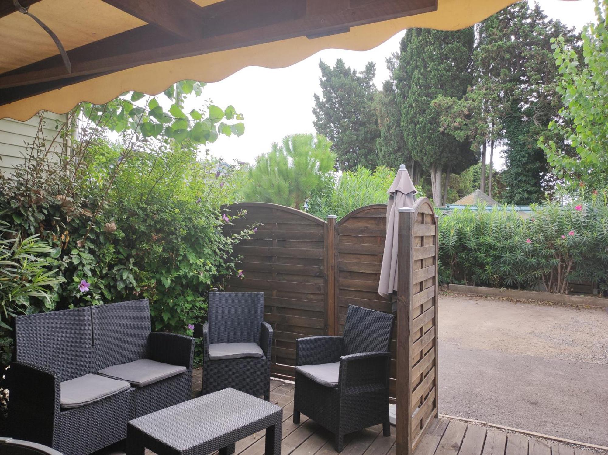 Vacances Familiales Dans Camping Avec Piscine Frejus Room photo
